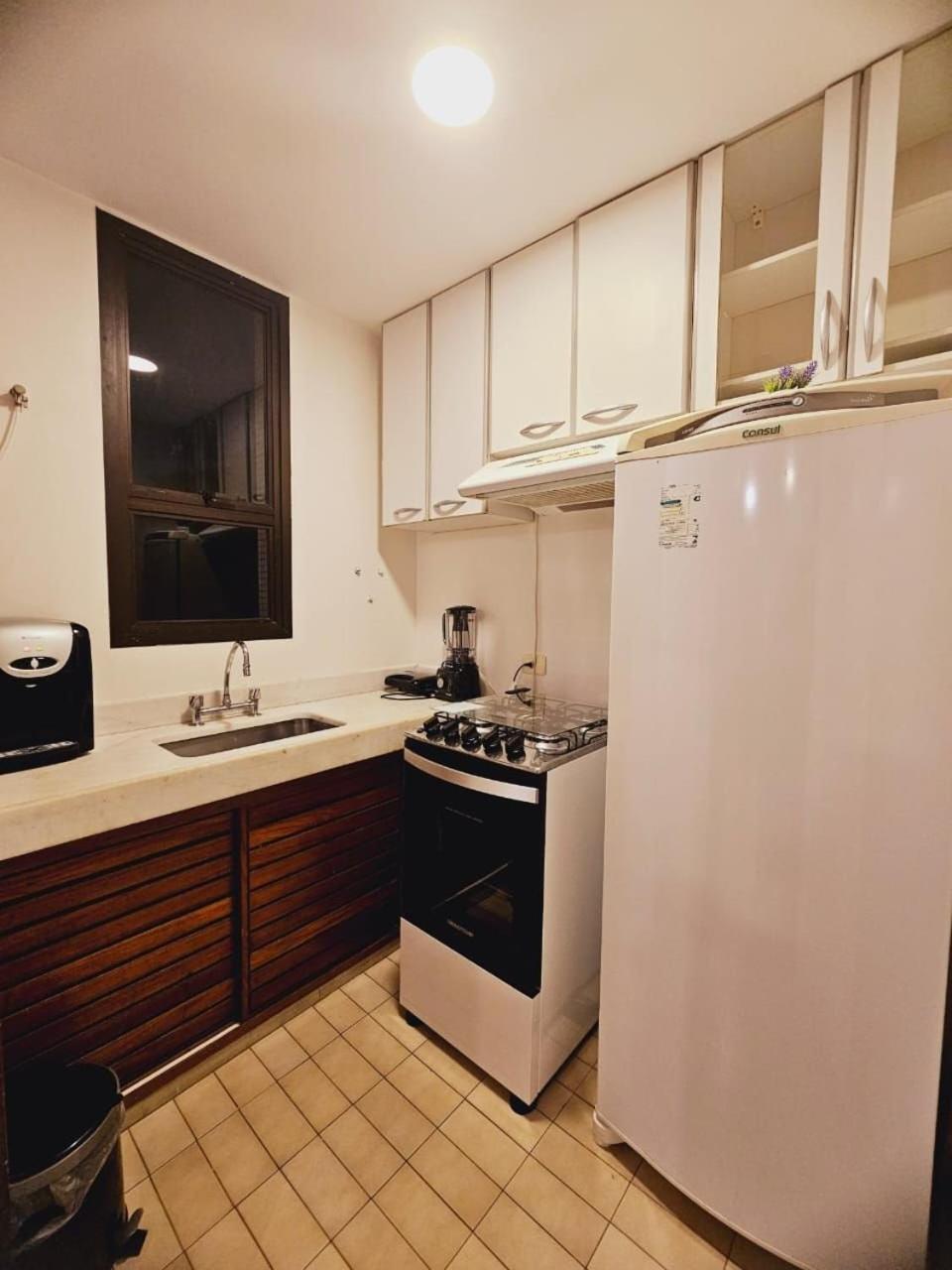 Apartamento Praia, Piscina, Vista, Shopping, Junto Em Um So Lugar. E Sala Do Perfeito. Río de Janeiro