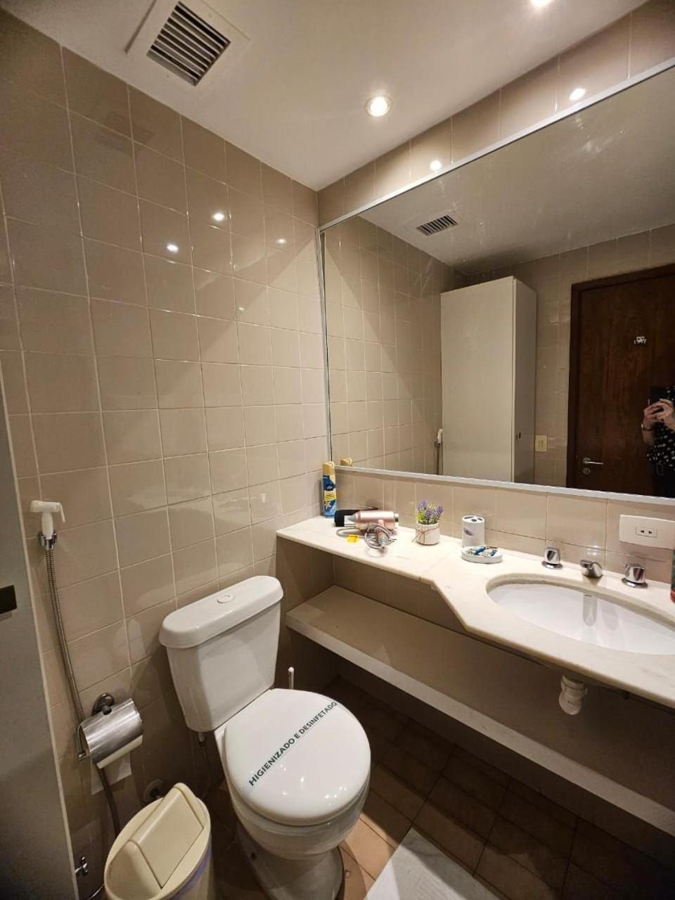 Apartamento Praia, Piscina, Vista, Shopping, Junto Em Um So Lugar. E Sala Do Perfeito. Río de Janeiro