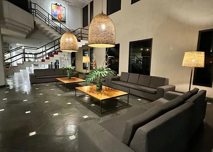 Praia, Piscina, Vista, Shopping, Tudo Junto Em Um So Lugar. Quarto E Sala Mais Do Perfeito.